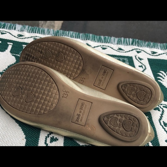 Zac Zac Gold Ballet Slip On Shoes Size 13.5 - Picture 11 of 11